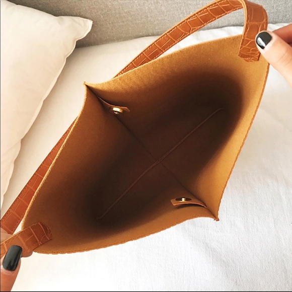 New! Faux Crocodile Cognac bag and clutch - Picture 4 of 8